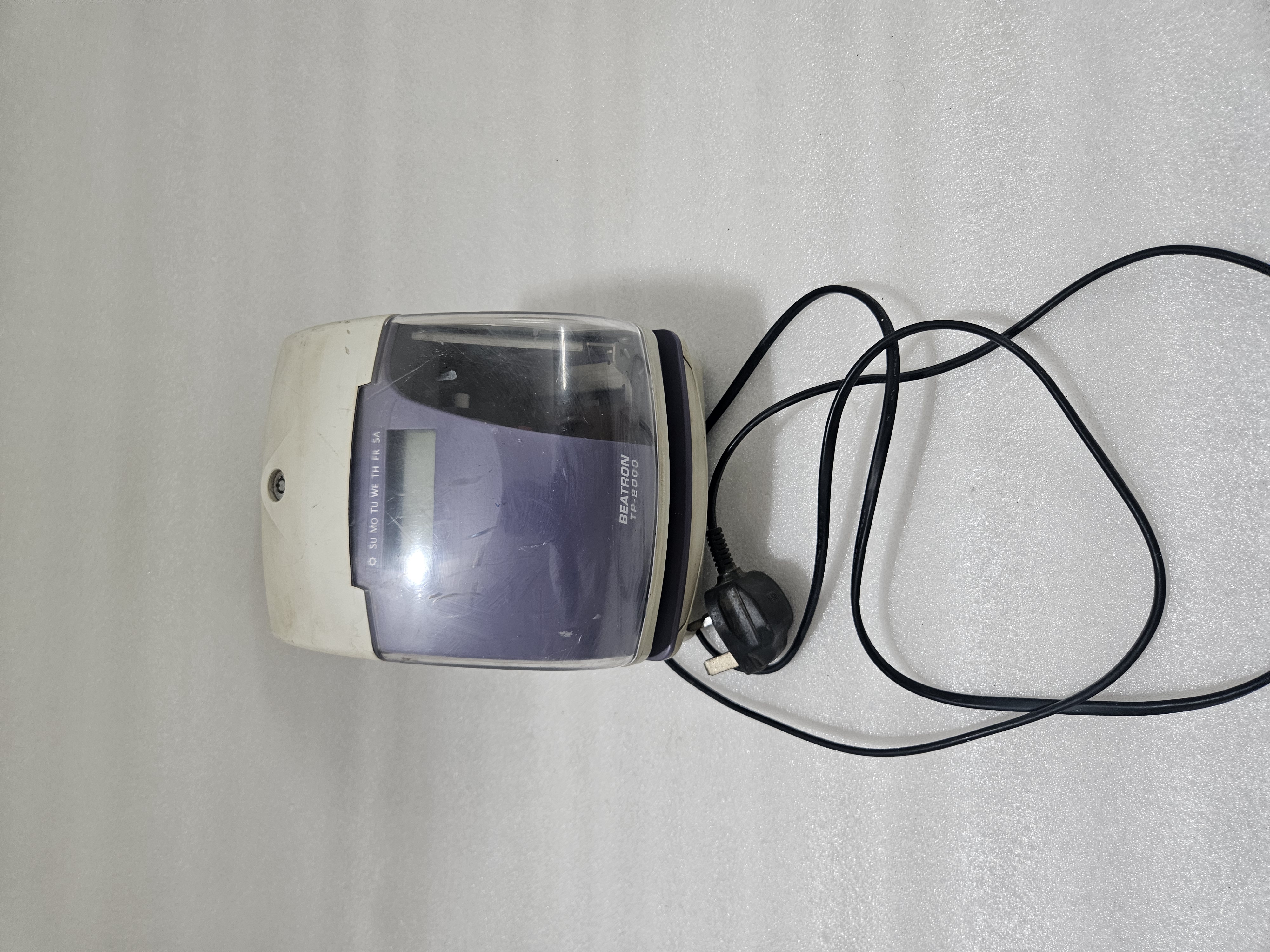 BEATRON TP-2000 220-240V 50/60Hz 0.2A SERIAL NO 1606953