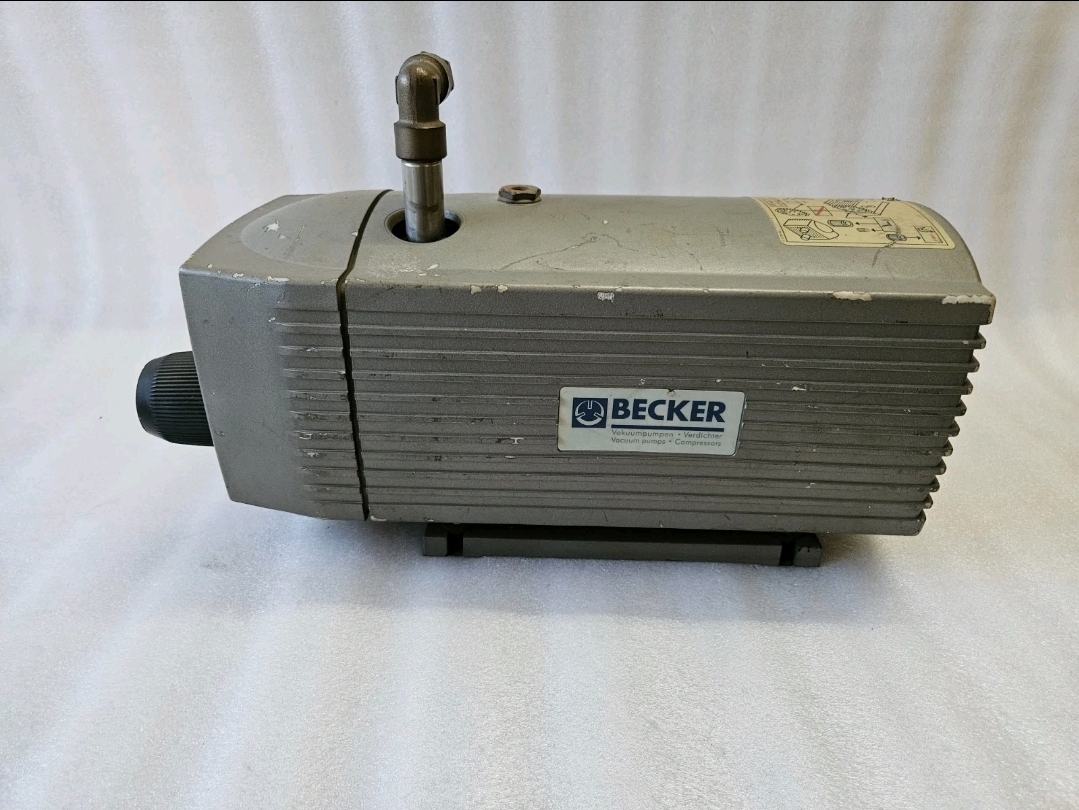 BECKER DT 4.16 Vacuum Pump